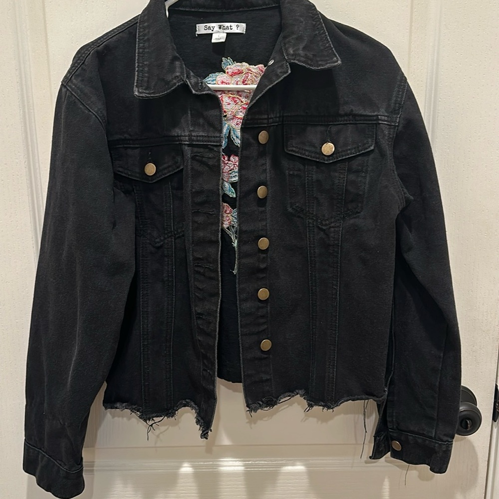 Women’s crop denim jacket
